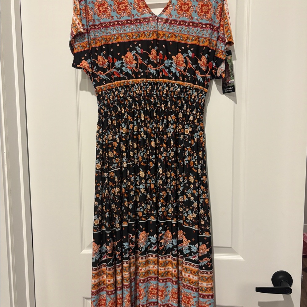 Elegant Floral Maxi Dress - Black and Orange